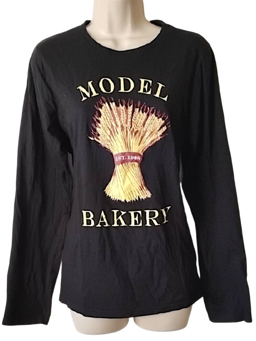 NWOT District Threads Model Bakery Cotton Long Sleeve T-shirt XL Black